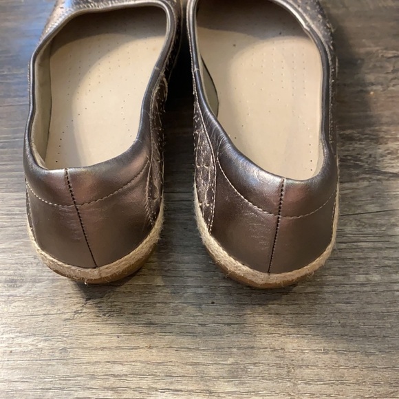 FINAL PRICE Cute Collection by Clark’s Women’s Slip On Shoes - Picture 5 of 9